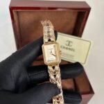 Chanel 

250426750...