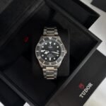 1111253600 a s ETA titânio...