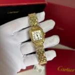 Panthère De Cartier 

Tamanho 28mm
Bateria 
Base eta 
Linha Premium 

650

#reló...