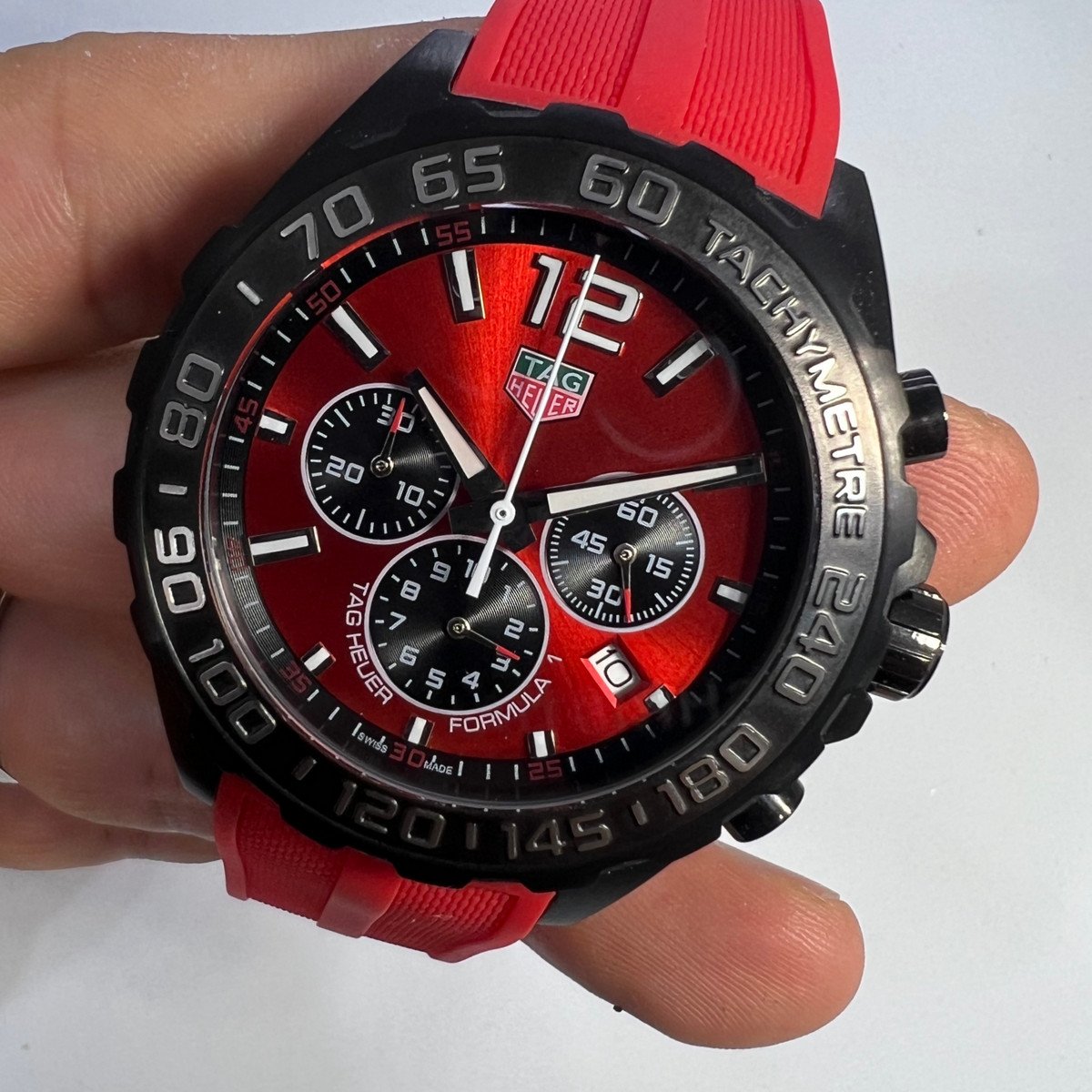 a43f4e_11c9cf37acb44a70922cf8e61ee4172fmv2 TAG Heuer F1 Cronometro 42mm Aço, Pulseira de Borracha - Imagem 1