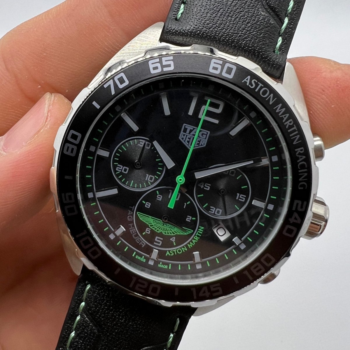 a43f4e_3367aee0a48944229c78e95ece86e9d2mv2 TAG Heuer Aston Martin Racing, Chronograph Eletrônico, 44 mm, Aço/Couro - Imagem 1
