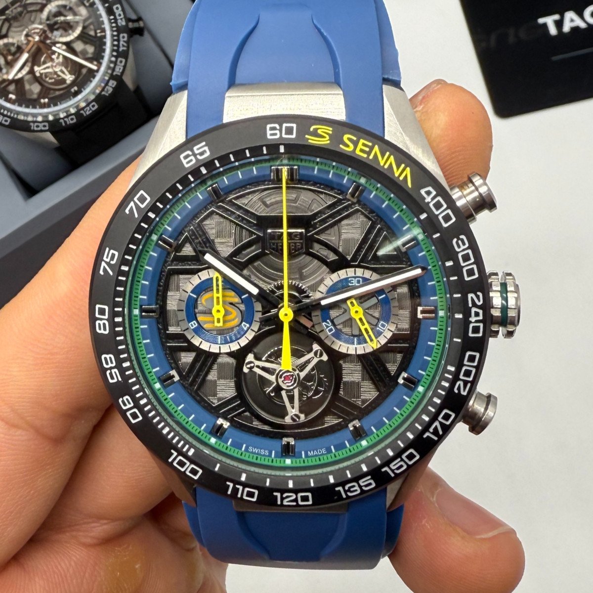 a43f4e_5c5c0e06031c42839903dc23409f3736mv2 TAG Heuer Carrera Chronograph Tourbillon Extreme Sport x Senna - 44mm - Imagem 1