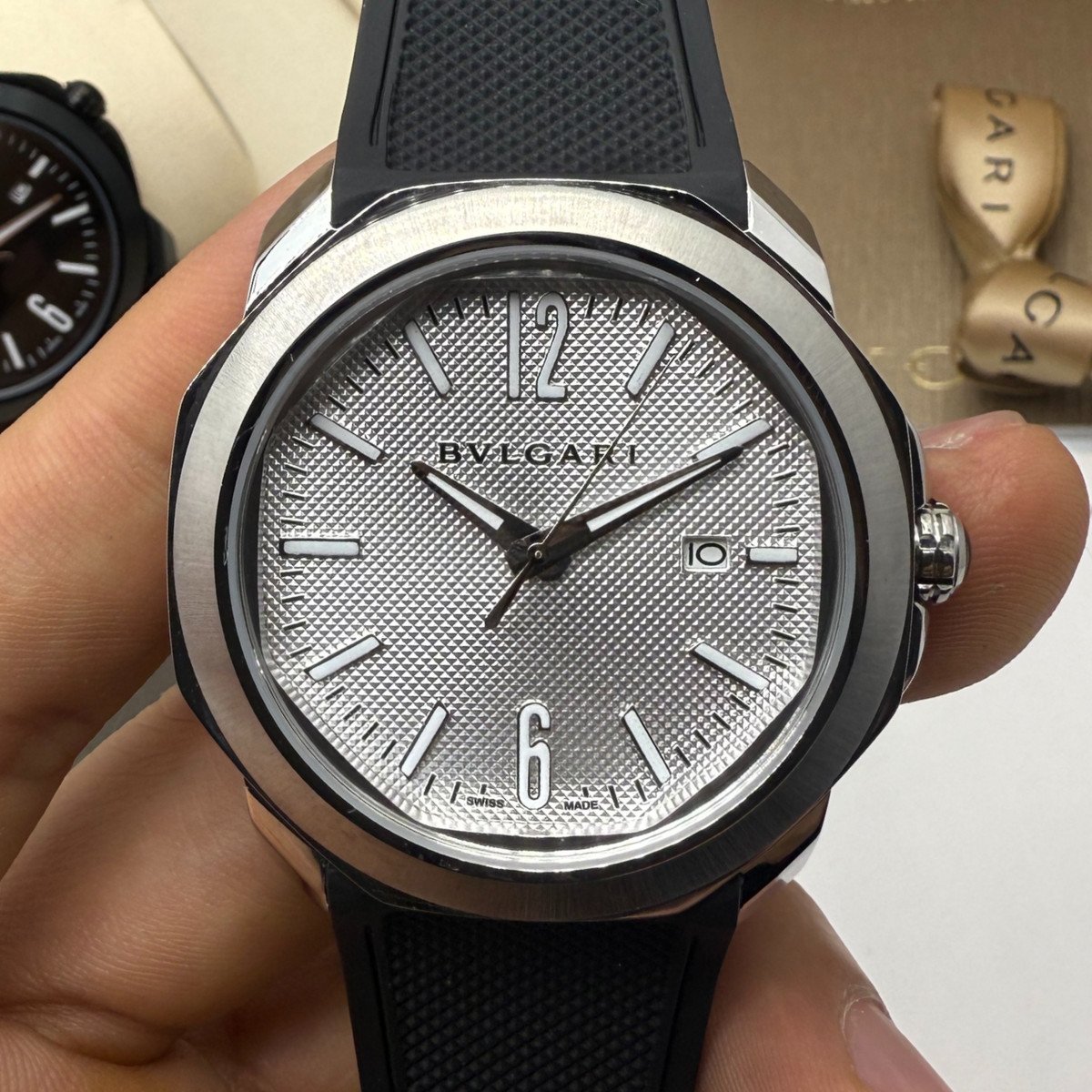a43f4e_a818b11f57154ffd9f9a55ace188ee3cmv2 Bvlgari Octo Roma Automático 42mm Edição Limitada - Mostrador Cinza - Imagem 1