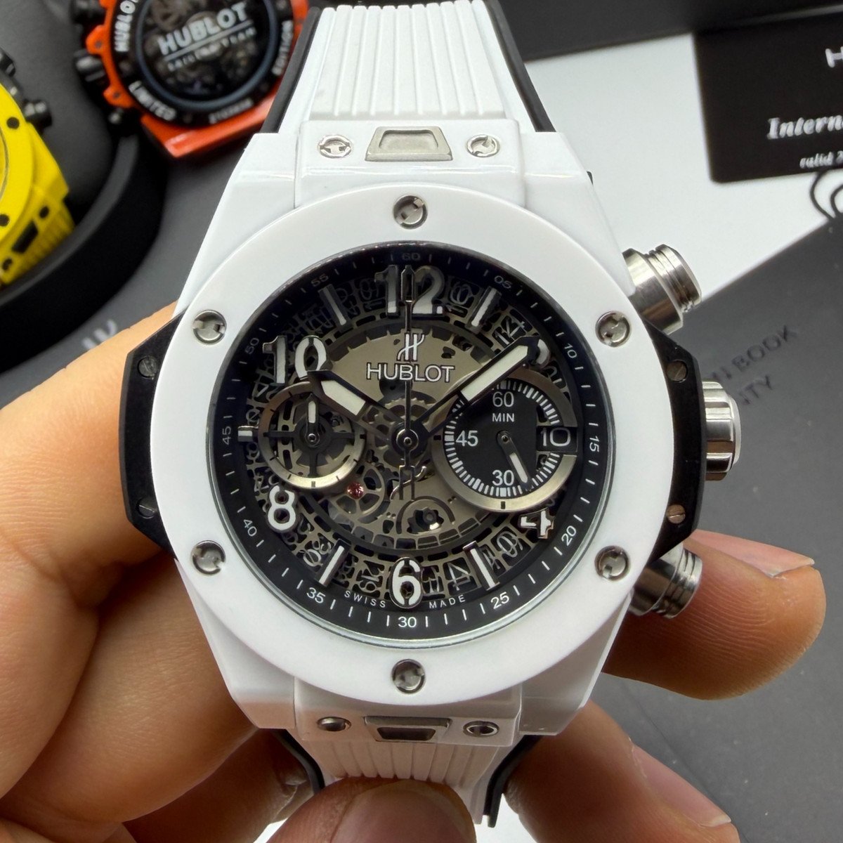 a43f4e_e5169eb94d83497393b2f0d746360c08mv2 Hublot Big Bang 20th Anniversary King - White Cerâmica Tungsténio 43mm - Imagem 1